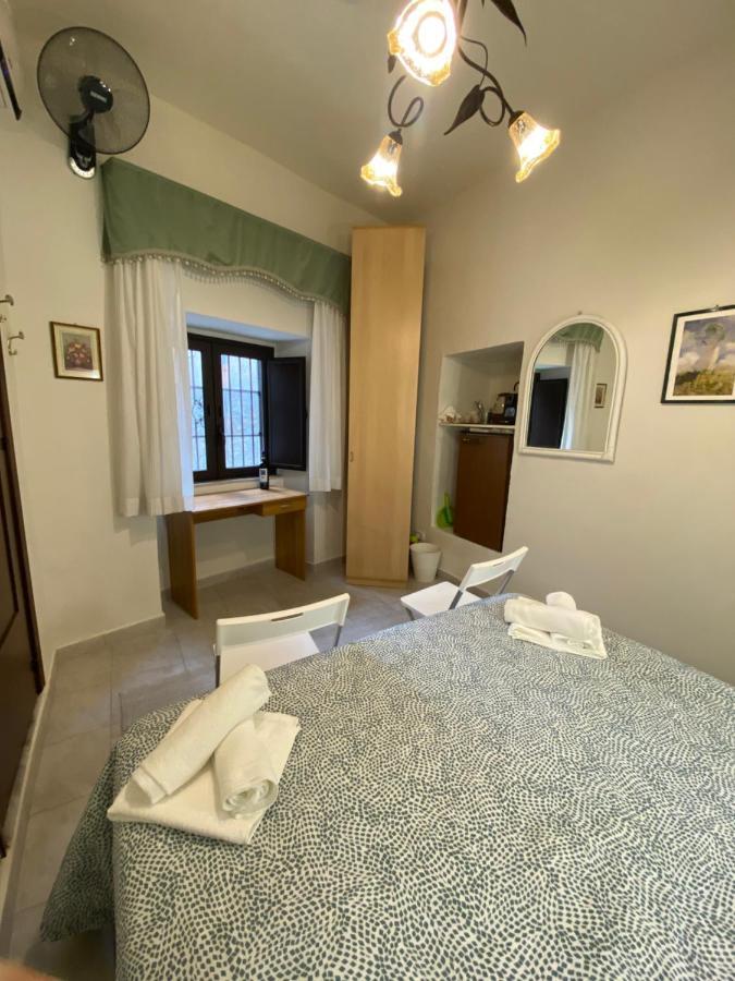 "The Gole Of Alcantara Living In The Dream'S Room" Graniti Eksteriør bilde